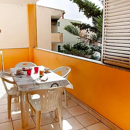 Cau Aparthotel